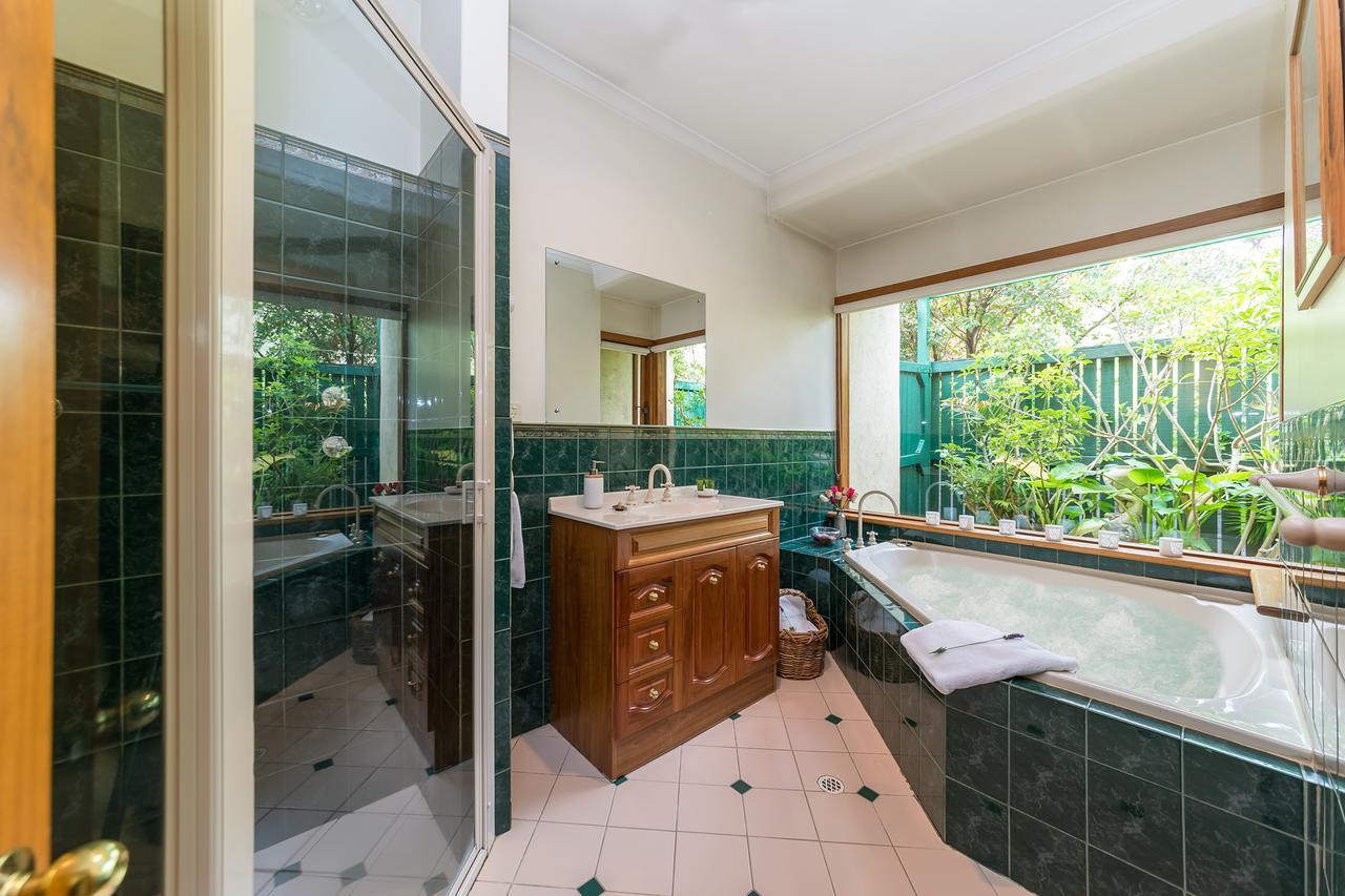 คันทรีเพลเชอร์เบดแอนด์เบรคฟาส Bed & Breakfast Angaston ภายนอก รูปภาพ